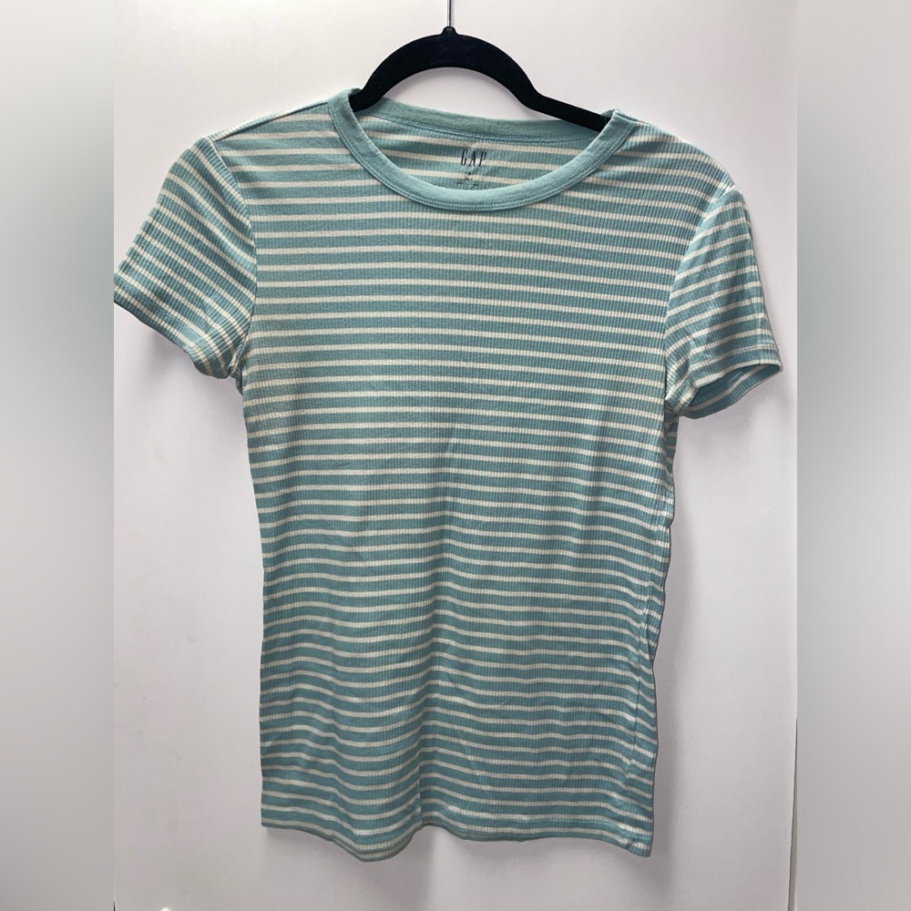 Gap Blue & Cream Ribbed Tee